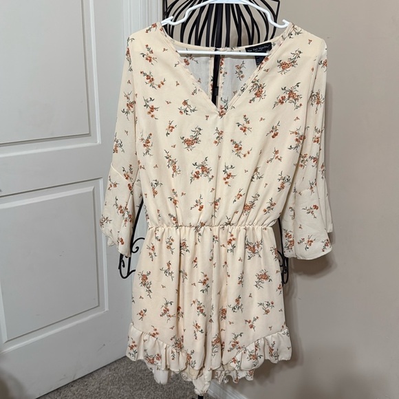 See You Monday Floral V-Neck Romper - Picture 1 of 7